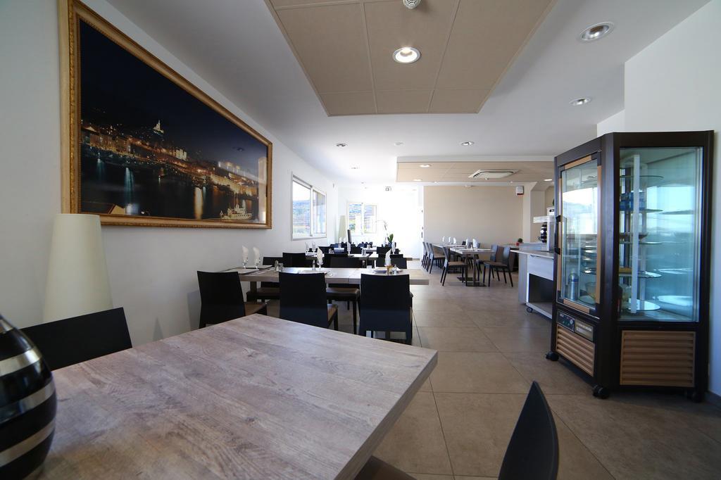 Hotel Restaurant Les Pielettes Le Rove Kültér fotó